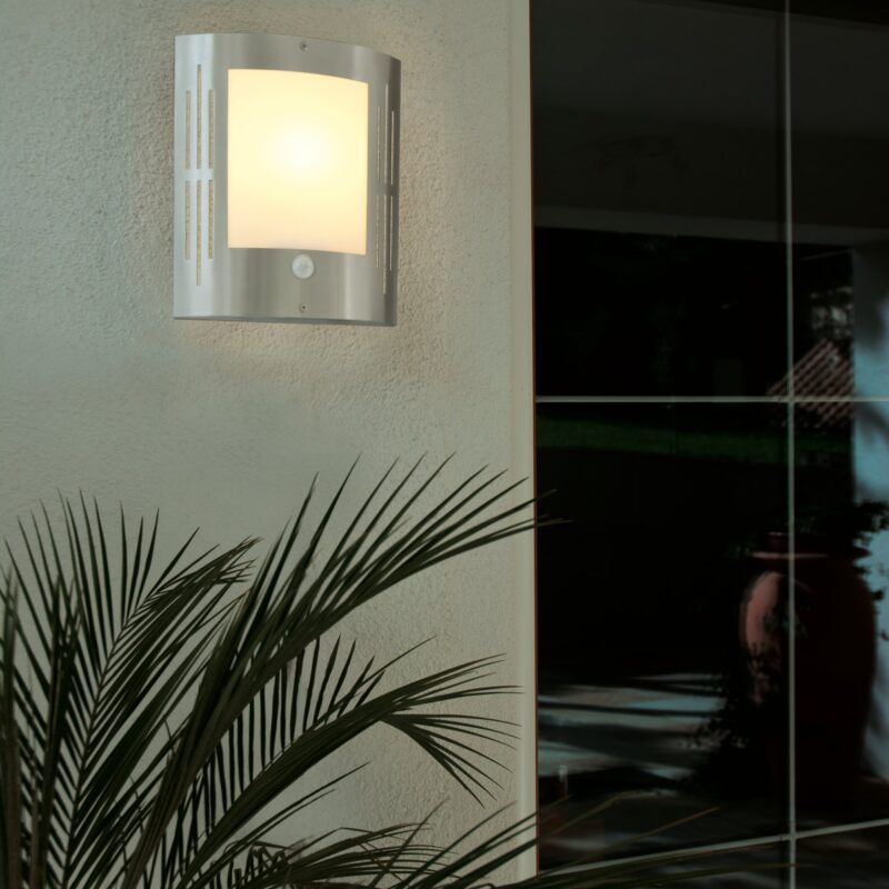 Alternative view of Aplica exterior EGLO CITY 88144